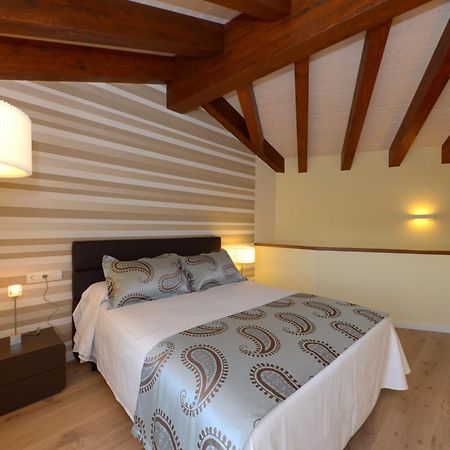 Apartamentos El Palacete De אינסה מראה חיצוני תמונה