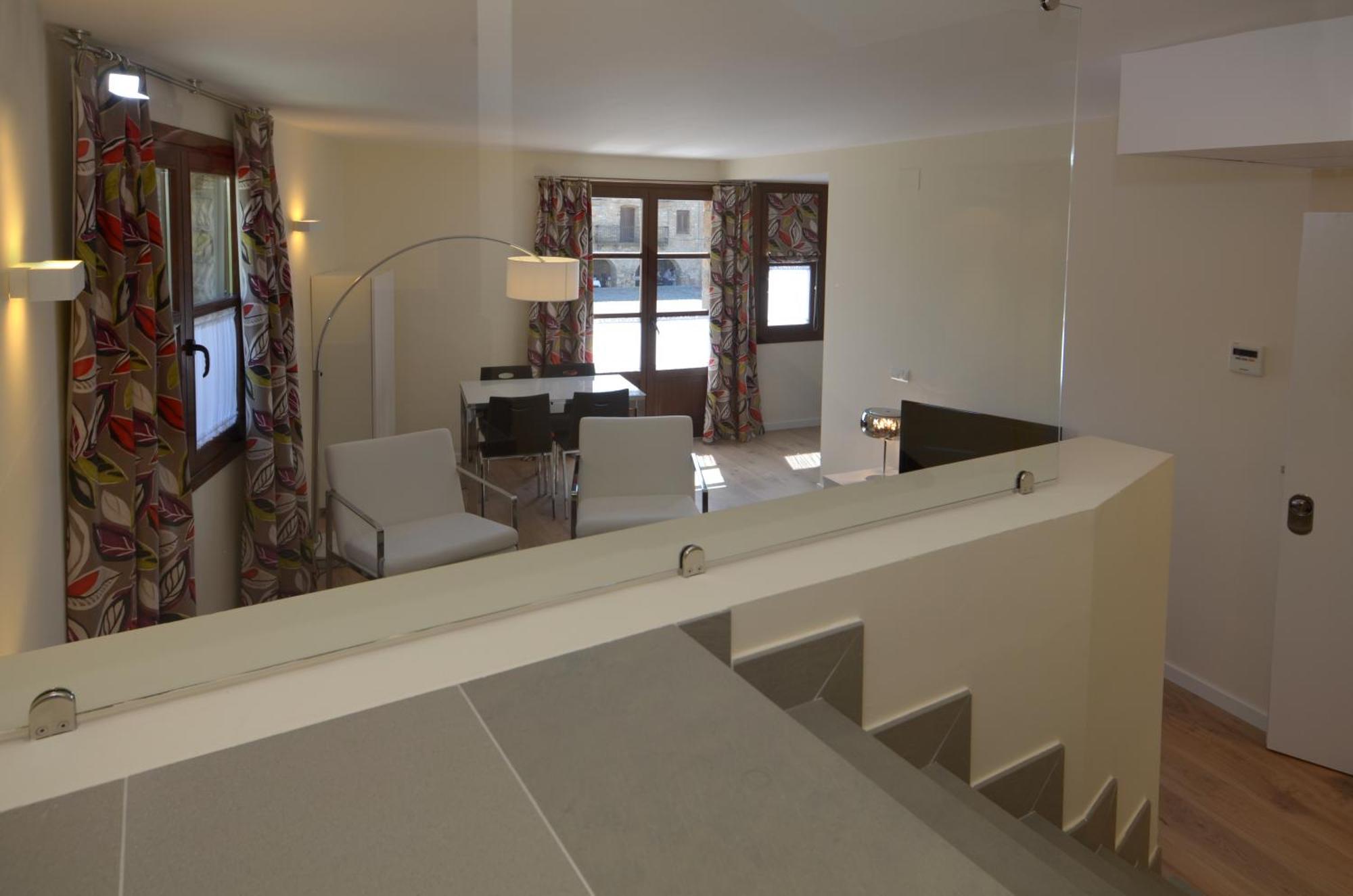 Apartamentos El Palacete De אינסה מראה חיצוני תמונה